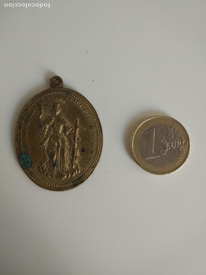 Antig&uuml;edades: Medalla Virgen del Val.s XIX - Foto 3