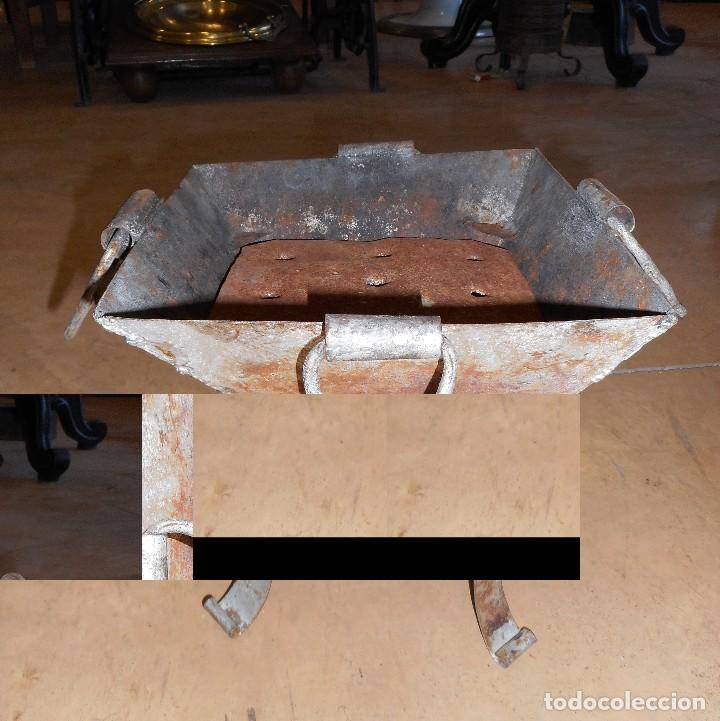 Antig&uuml;edades: Hornilla de carb&oacute;n - Foto 5