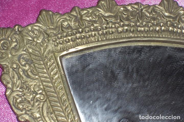 Antig&uuml;edades: ABANICO DE BRONCE BIEN CONSERVADO - Foto 3