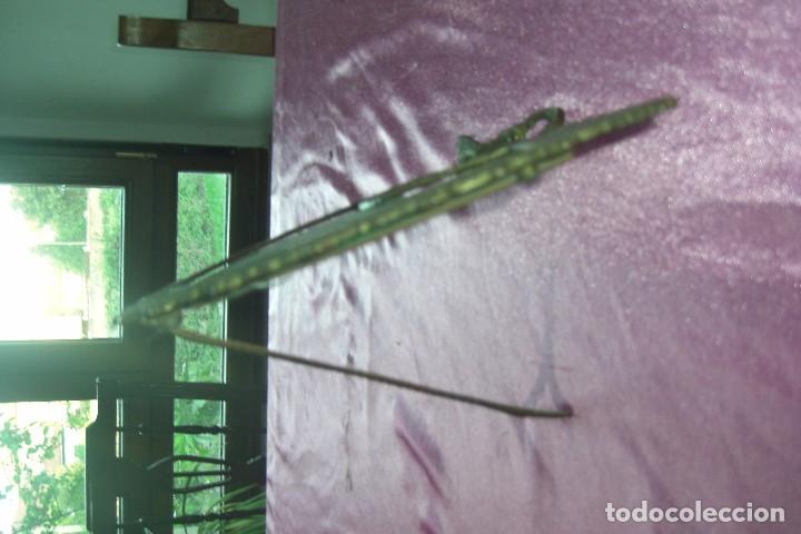 Antig&uuml;edades: ABANICO DE BRONCE BIEN CONSERVADO - Foto 7