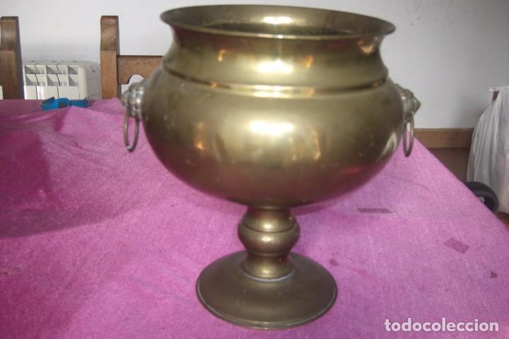 Antig&uuml;edades: OLLA Y CENTRO DE MESA  DE BRONCE ANTIGUA BUEN ESTADO - Foto 1