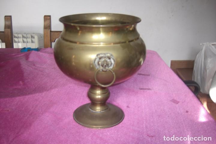 Antig&uuml;edades: OLLA Y CENTRO DE MESA  DE BRONCE ANTIGUA BUEN ESTADO - Foto 2