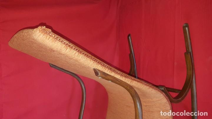 Antig&uuml;edades: Mecedora thonet reci&eacute;n restaurada y tapizada. - Foto 6
