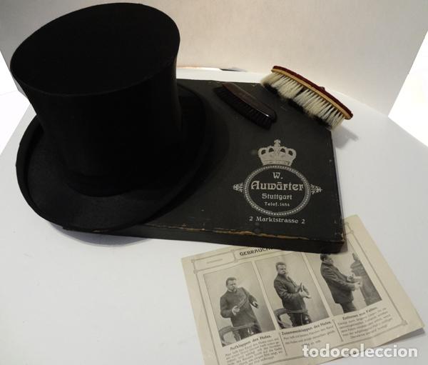 Antig&uuml;edades: Sombrero de copa clic clac con caja e instrucciones - Foto 1