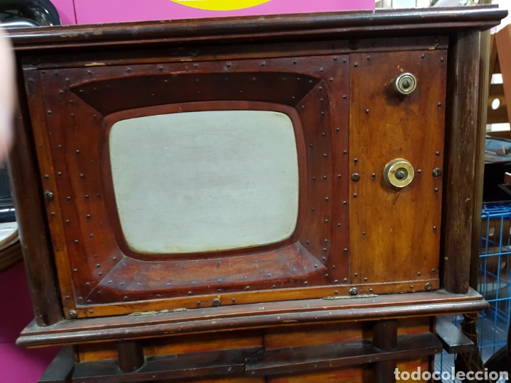 Antig&uuml;edades: Mueble bar con forma televisor antiguo KIRSCH - Foto 8