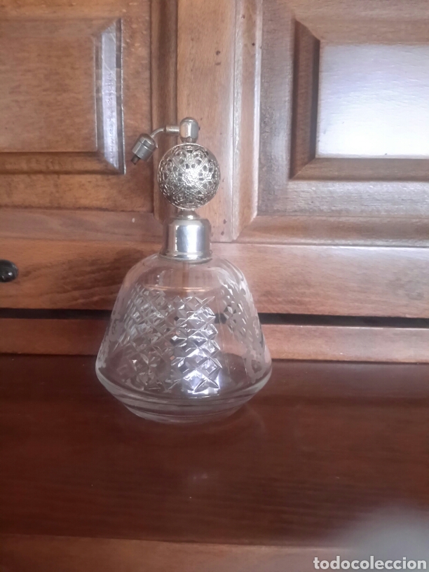 Antig&uuml;edades: Perfumero de cristal tallado - Foto 1