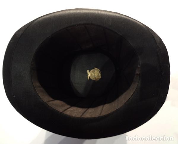 Antig&uuml;edades: Sombrero de copa clic clac con caja e instrucciones - Foto 4