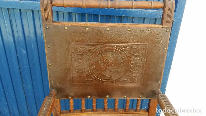 Antig&uuml;edades: sillon antiguo y madera a - Foto 3