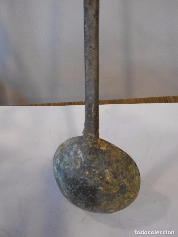 Antig&uuml;edades: Cazo o cuchar&oacute;n de hierro - Foto 4