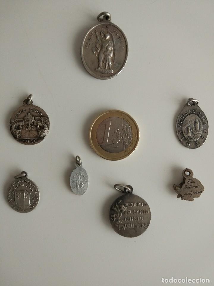 Antig&uuml;edades: Medallas plata A&ntilde;o Santo - Foto 1