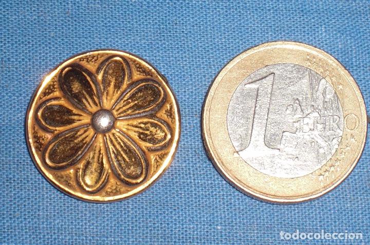 Antig&uuml;edades: Antiguo aplique rosa chapado en oro - Foto 3
