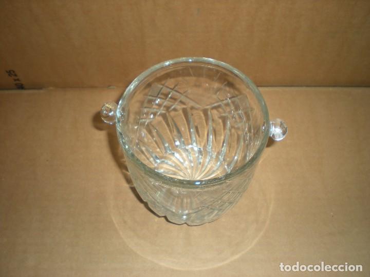 Antig&uuml;edades: cubitera de hielo en cristal - Foto 2