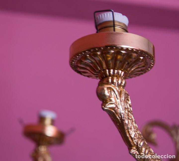 Antig&uuml;edades: LAMPARA DE METAL CON 6 BRAZOS EN BRONCE. - Foto 3