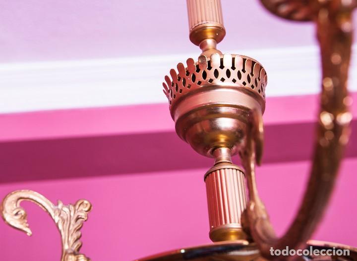 Antig&uuml;edades: LAMPARA DE METAL CON 6 BRAZOS EN BRONCE. - Foto 4