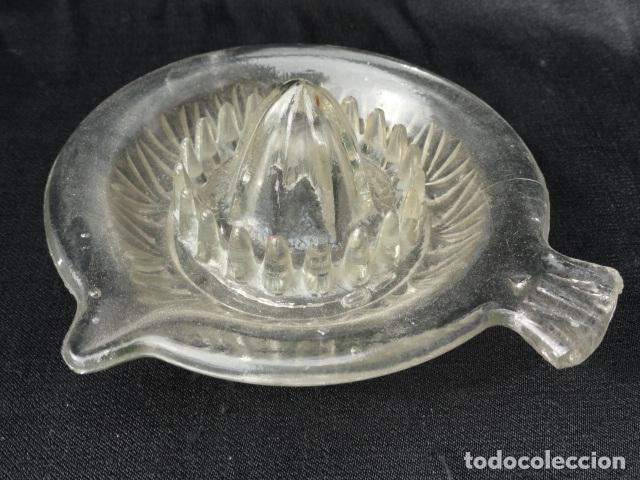 Antig&uuml;edades: EXPRIMIDOR DE C&Iacute;TRICOS DE CRISTAL. - Foto 1