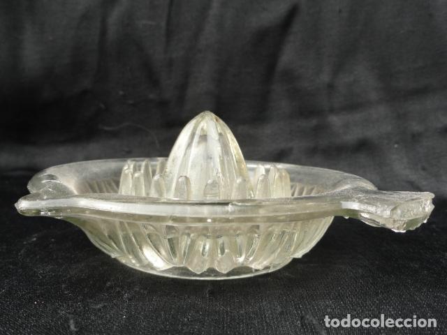 Antig&uuml;edades: EXPRIMIDOR DE C&Iacute;TRICOS DE CRISTAL. - Foto 2