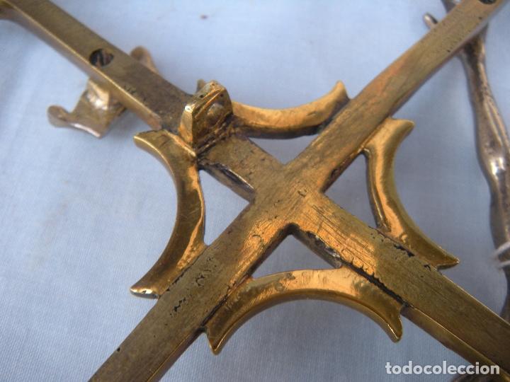 Antig&uuml;edades: CRUCIFIJO DE BRONCE - Foto 2