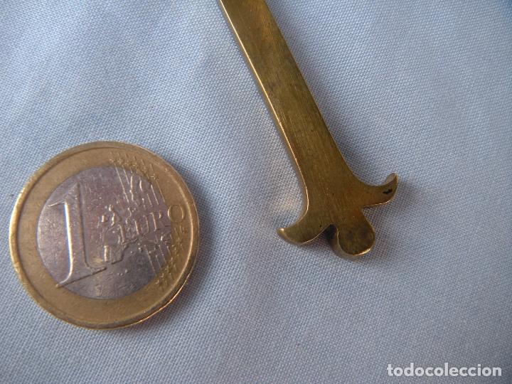 Antig&uuml;edades: CRUCIFIJO DE BRONCE - Foto 3