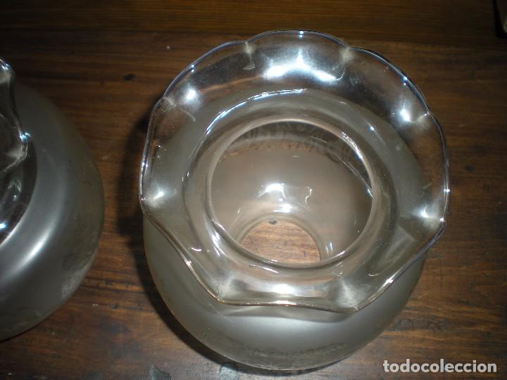 Antig&uuml;edades: 3 tulipas vidrio - Foto 2