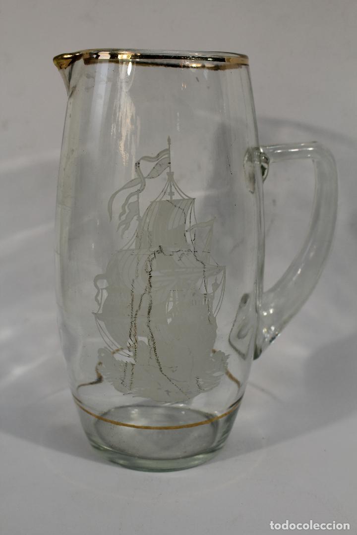 Antig&uuml;edades: jarra de cristal con barco - Foto 2