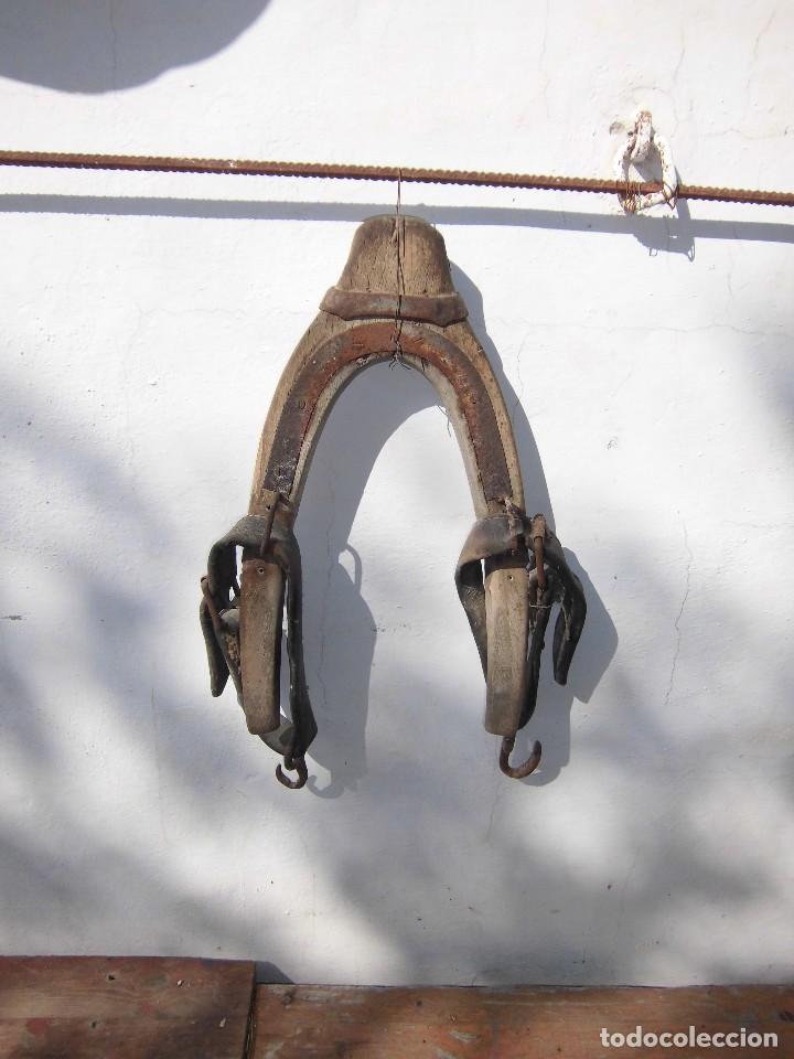 Antig&uuml;edades: horcate de madera - Foto 1