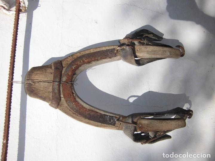 Antig&uuml;edades: horcate de madera - Foto 2