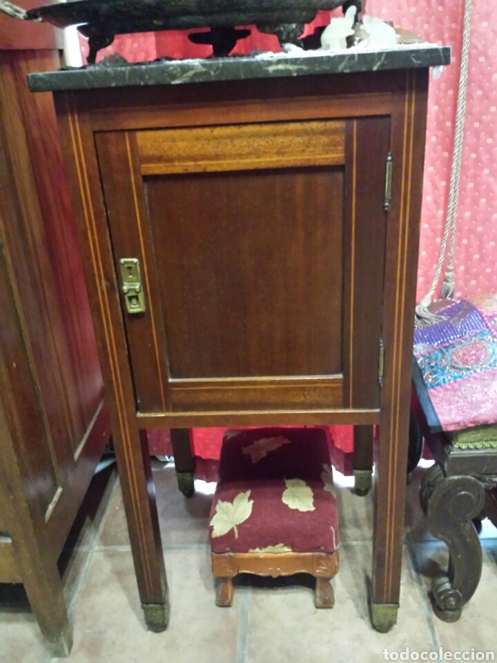 Antig&uuml;edades: Mesilla Art Dec&oacute; con m&aacute;rmol - Foto 1