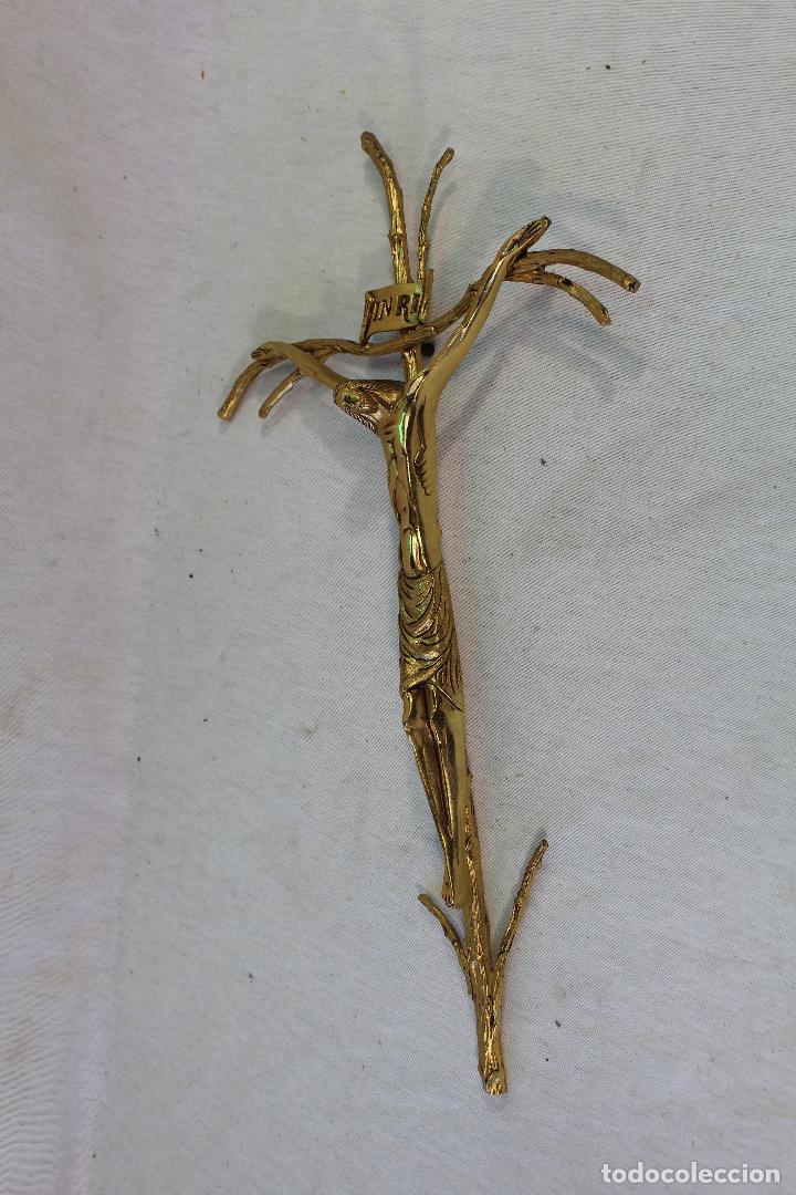 Antig&uuml;edades: cristo en la cruz en bronce - Foto 3