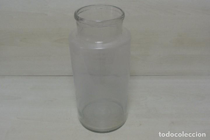 Antig&uuml;edades: BOTE DE CRISTAL ANTIGUO ,FARMACIA ??