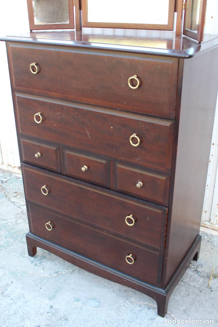 Antig&uuml;edades: comoda en madera con espejo triptico - Foto 3