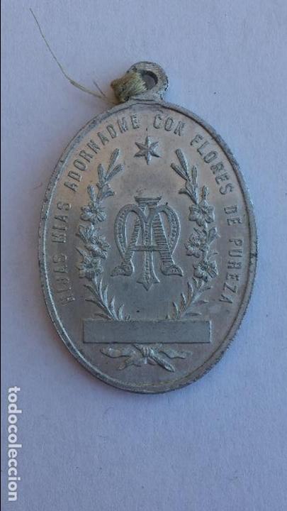 Antig&uuml;edades: Medalla de virgen inmaculada de 3,6 x 2,4 cms - Foto 2
