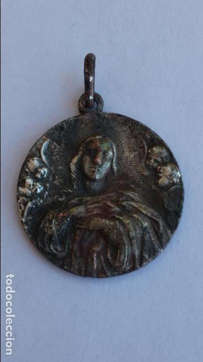 Antig&uuml;edades: Medalla de virgen inmaculada de 3,6 cms de diametro - Foto 1