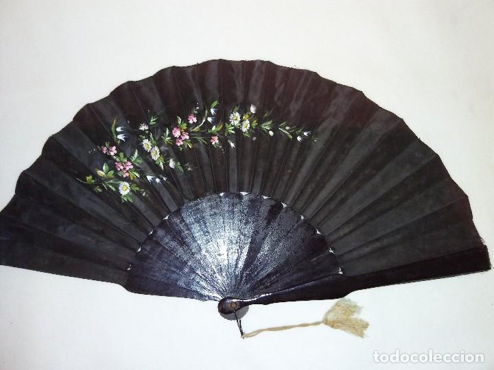 Antig&uuml;edades: ABANICO ANTIGUO NEGRO TIPO VIUDA. - Foto 1
