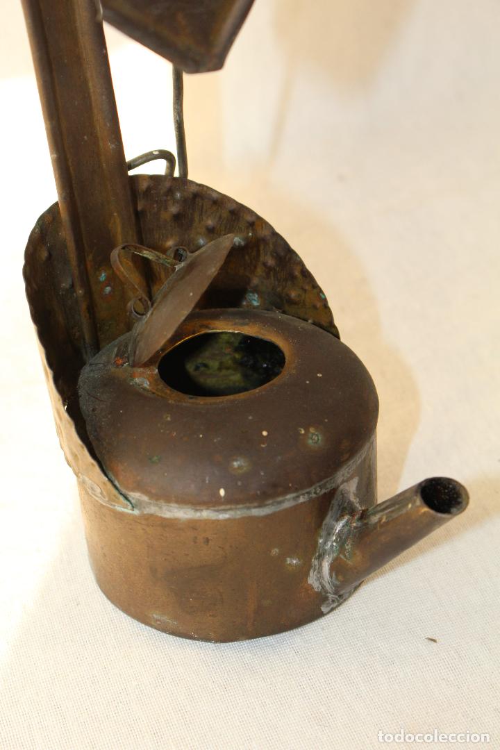 Antig&uuml;edades: candil antiguo de aceite en metal - Foto 6