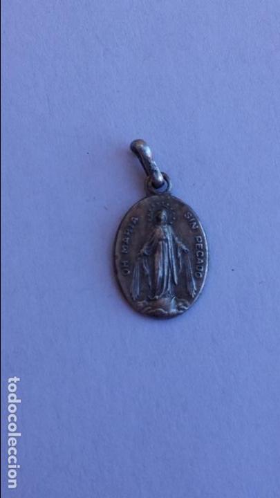 Antig&uuml;edades: medalla de virgen inmaculada de 1,5 x 1 cms cms - Foto 1