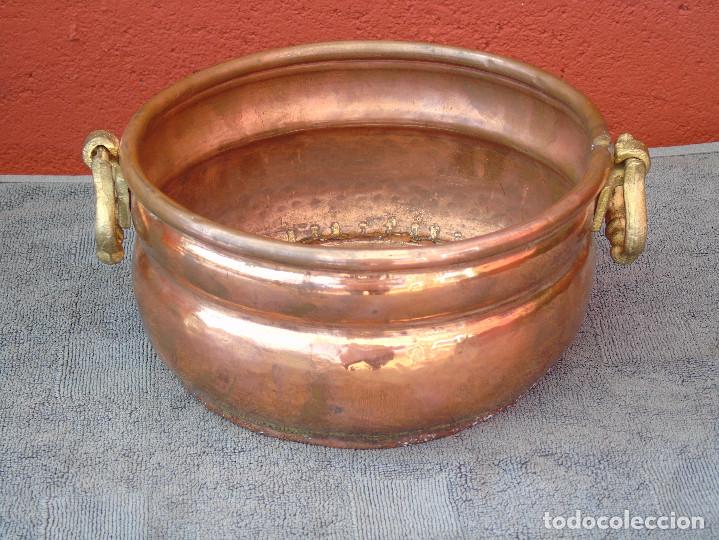 Antig&uuml;edades: MACETERO DE COBRE REDONDO. - Foto 2