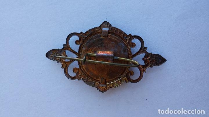 Antig&uuml;edades: Pin de virgen sin catalogar sin catalogar de 4,2 x 2,5 cms cms - Foto 2