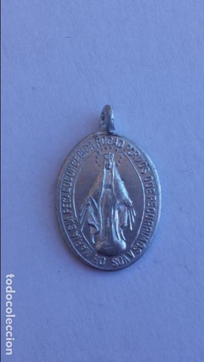 Antig&uuml;edades: Medalla de virgen inmaculada de 2,4 x 1,5 cms - Foto 1