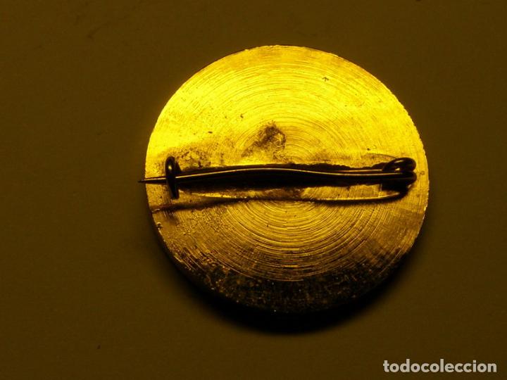 Antig&uuml;edades: Medalla religiosa de Virgen. N&ordm; 60. - Foto 2