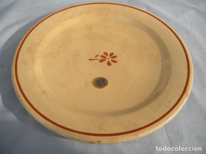 Antig&uuml;edades: PLATO CON FLOR 32,5 CM. - Foto 6