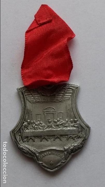 Antig&uuml;edades: Medalla de 1907 jueves eucaristicos de 4,4 x 3,8 cms - Foto 2