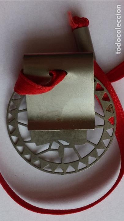 Antig&uuml;edades: Medalla religiosa de 3,2 cms de diametro - Foto 2