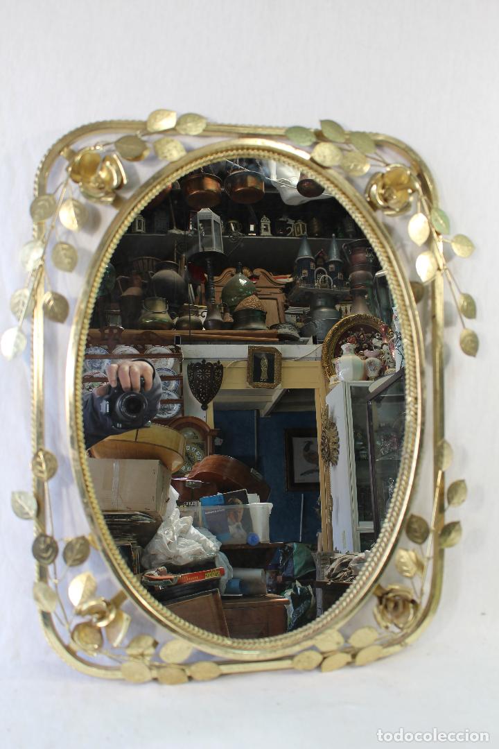 Antig&uuml;edades: espejo en metal dorado - Foto 1