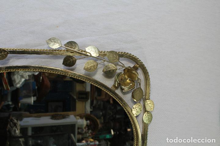 Antig&uuml;edades: espejo en metal dorado - Foto 4