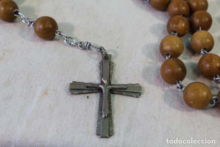 Antig&uuml;edades: Rosario de cuentas de madera - Foto 7
