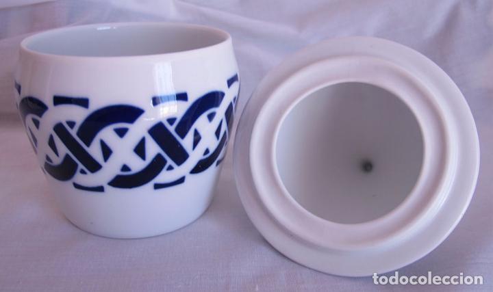 Antig&uuml;edades: TARRO ANTIGUO SARGADELOS BLANCO Y AZUL - Foto 3