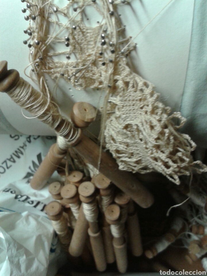 Antig&uuml;edades: BOLILLERO EN MADERA - Foto 3