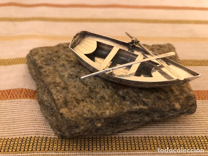 Antig&uuml;edades: Barca de plata de ley con base de piedra - Foto 1