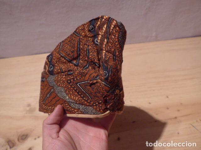 Antig&uuml;edades: Antigua gorra o gorro de java, indonesia. Original. - Foto 3