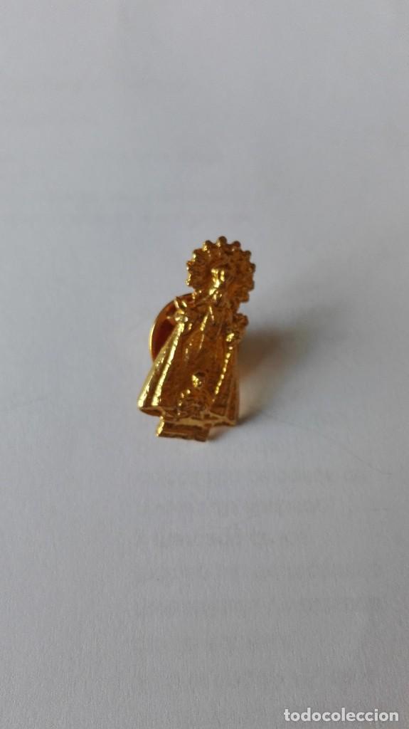 Antig&uuml;edades: Pin virgen de la esperanza de calasparra - Foto 1